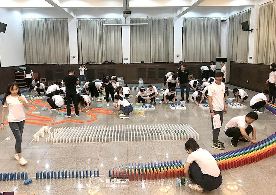 廣聯(lián)達(dá)2018屆營銷管培生多米諾特訓(xùn)營