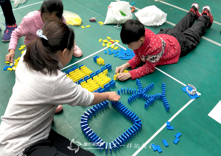 多米諾助力日壇中學(xué)科技節(jié)