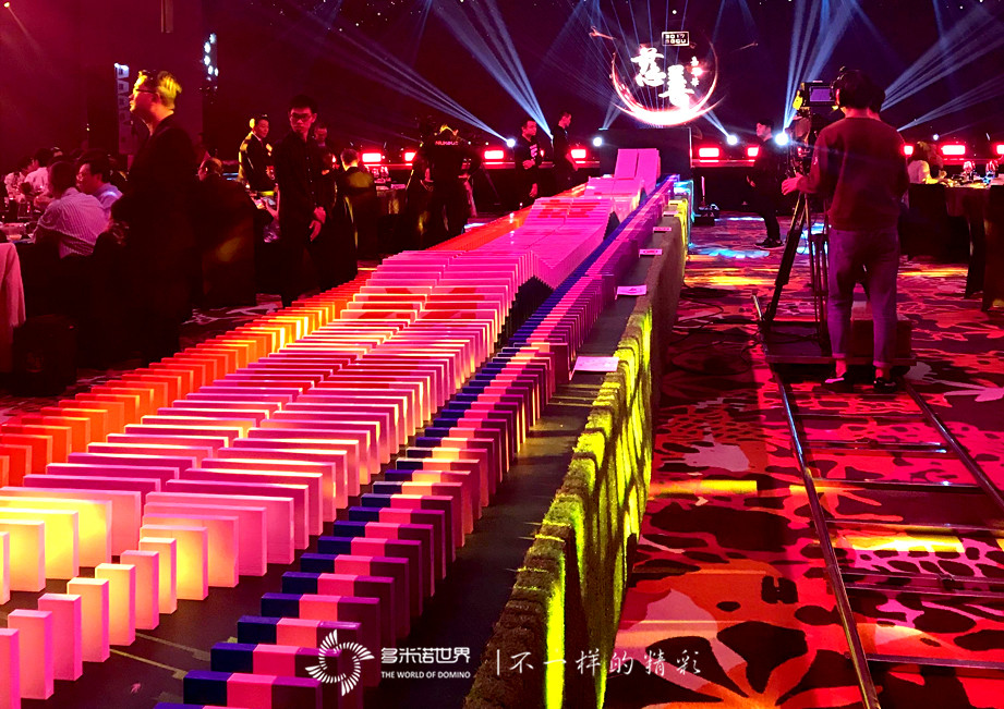 多米諾骨牌再次在上海高爾夫慈善嘉年華播撒愛(ài)的種子